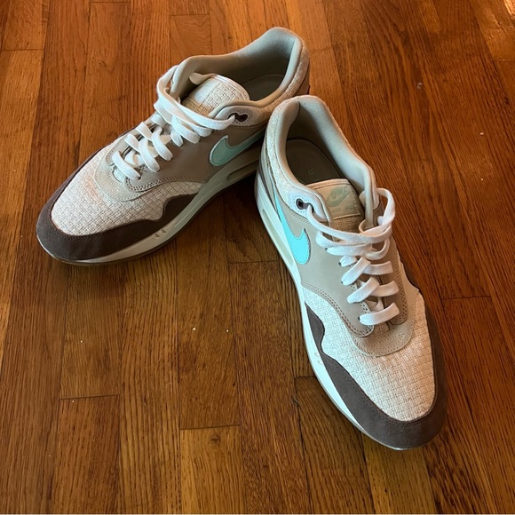 ✨NIKE | LIKE NEW Air Max Crepe Hemp Sneakers✨ - Picture 4 of 6